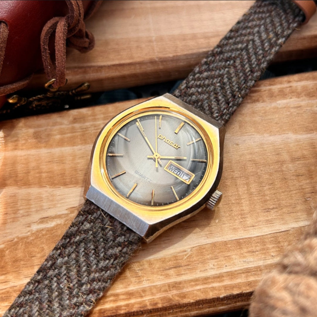 # 1980s <Phasar> Vintage quartz wristwatch ¥ JAPAN MADE